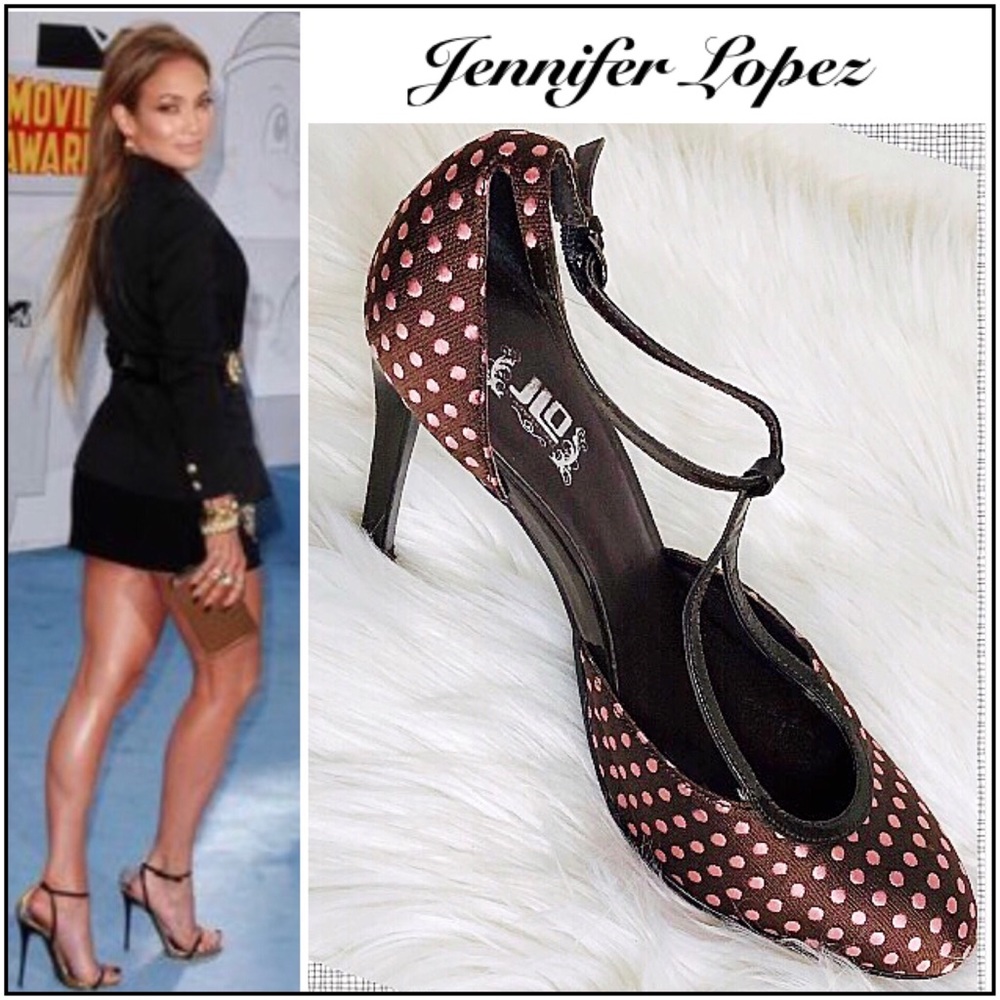 ⚫️Jennifer Lopez Polka Dot T-Strap pumps